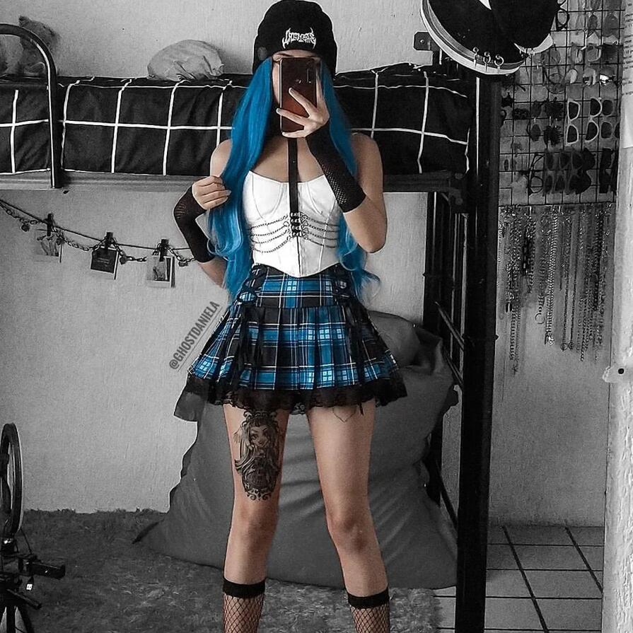 Grunge Strappy Lace Hem Plaid Pleated Skirt