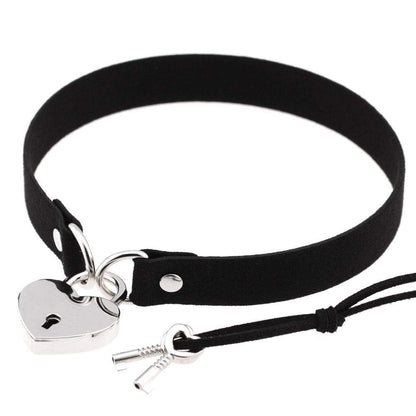 Goth Velvet Heart Lock Choker Necklace With Key