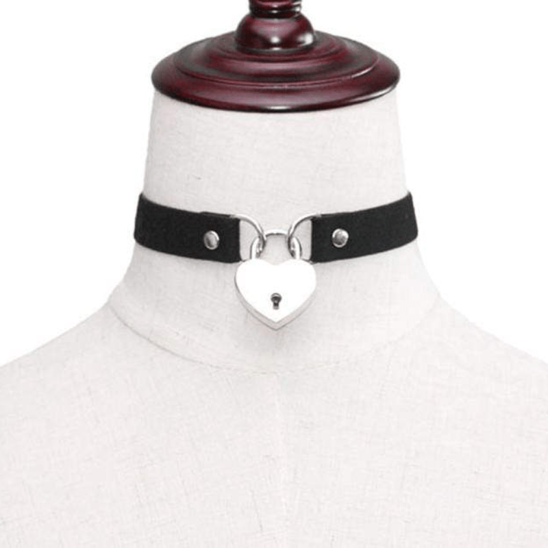 Goth Velvet Heart Lock Choker Necklace With Key