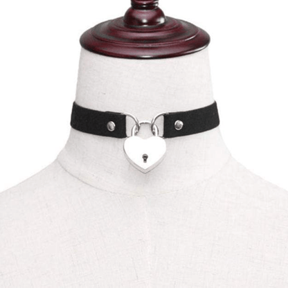 Goth Velvet Heart Lock Choker Necklace With Key